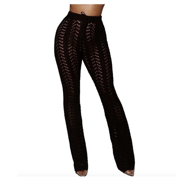 Pants - NWOT Crochet Hollow Out Pull-on Black Pants Medium